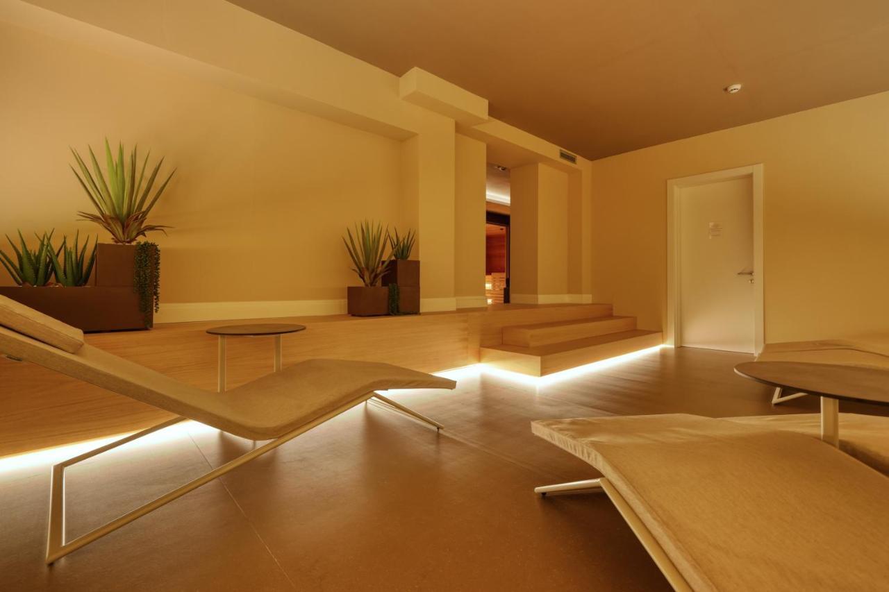 Hotel Palazzo Del Garda & Spa デセンツァーノ・デル・ガルダ エクステリア 写真