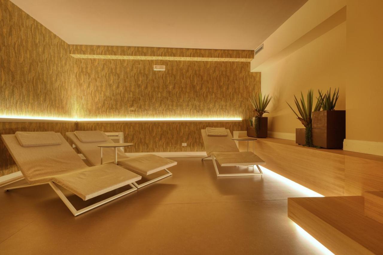 Hotel Palazzo Del Garda & Spa デセンツァーノ・デル・ガルダ エクステリア 写真