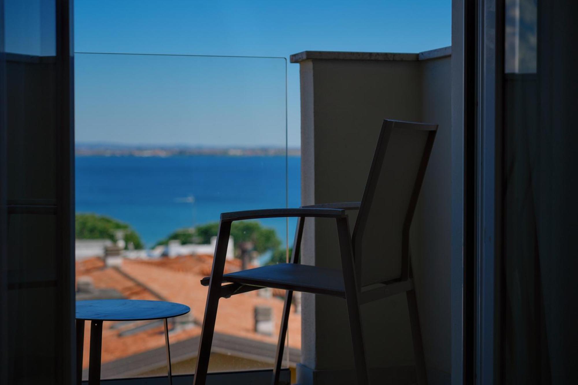 Hotel Palazzo Del Garda & Spa デセンツァーノ・デル・ガルダ エクステリア 写真