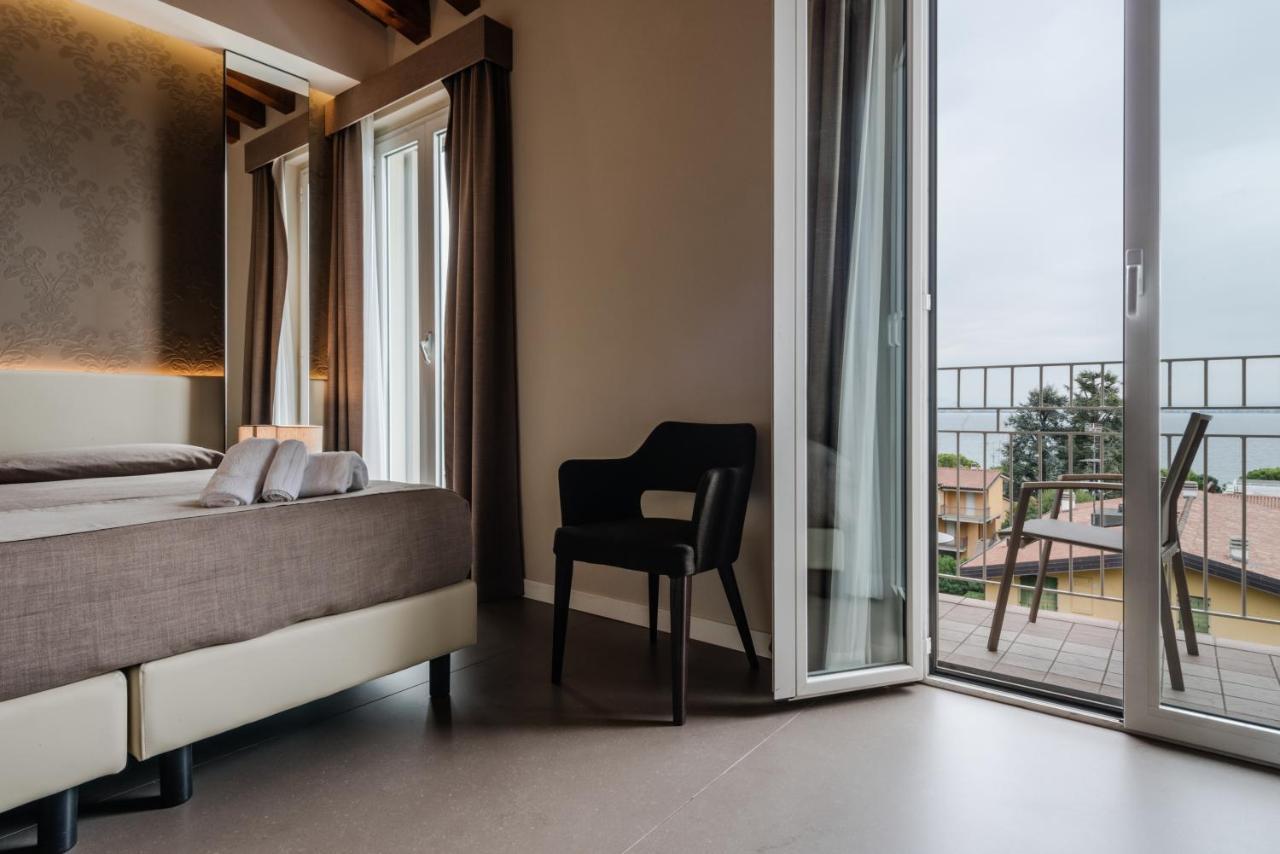 Hotel Palazzo Del Garda & Spa デセンツァーノ・デル・ガルダ エクステリア 写真