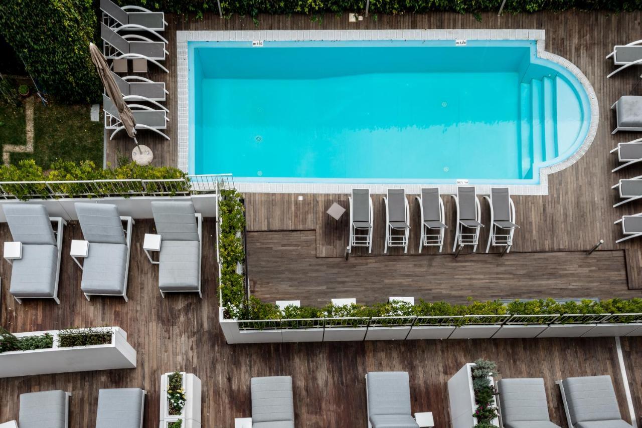 Hotel Palazzo Del Garda & Spa デセンツァーノ・デル・ガルダ エクステリア 写真