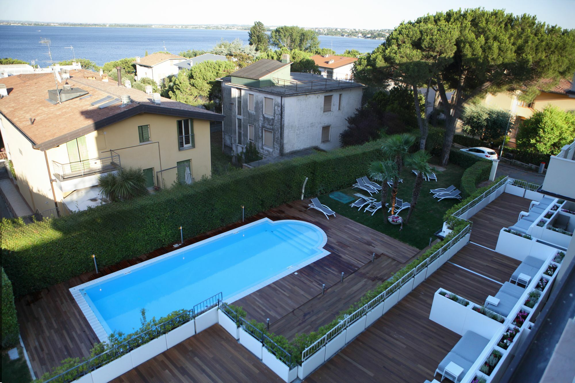 Hotel Palazzo Del Garda & Spa デセンツァーノ・デル・ガルダ エクステリア 写真